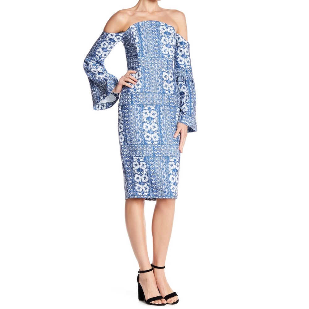 Elliatt Manet Midi Dress Off The Shoulder Blue Xs Bell Sleeves Floral